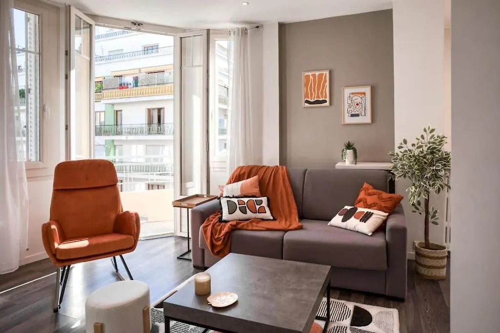 L1 Suite Auguste Valensin 10 Min A Pied Mer Clim&Wifi Nice Apartment