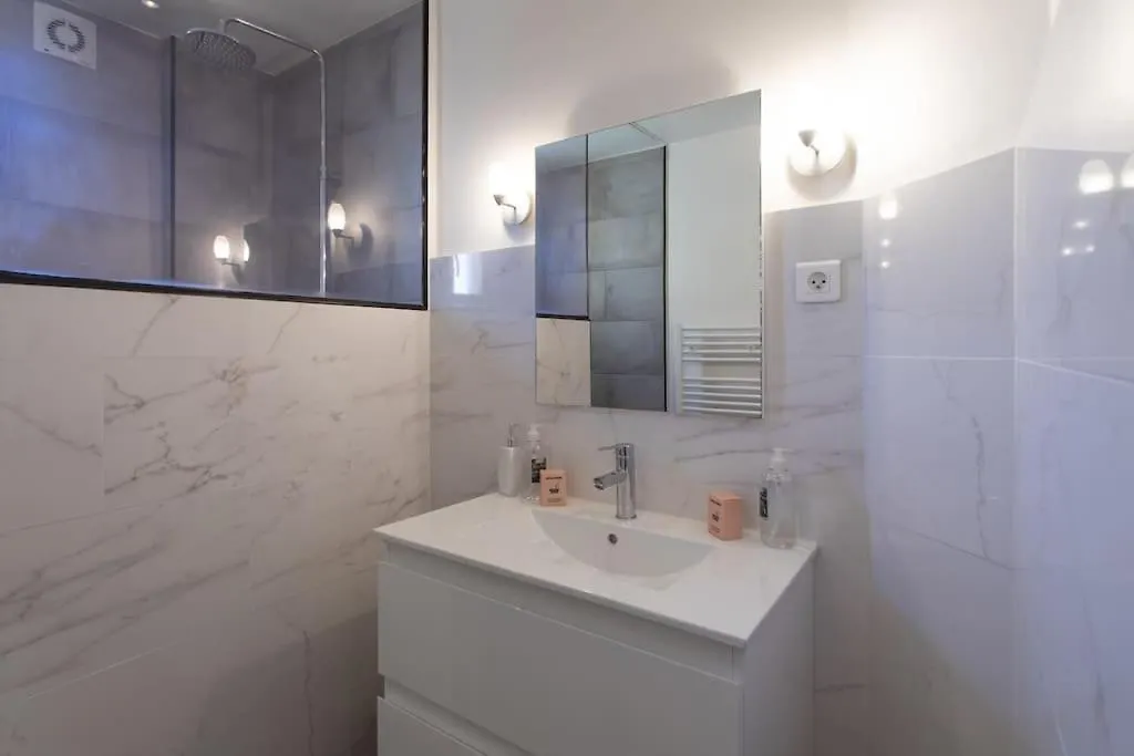 L1 Suite Auguste Valensin 10 Min A Pied Mer Clim&Wifi Nice Apartment